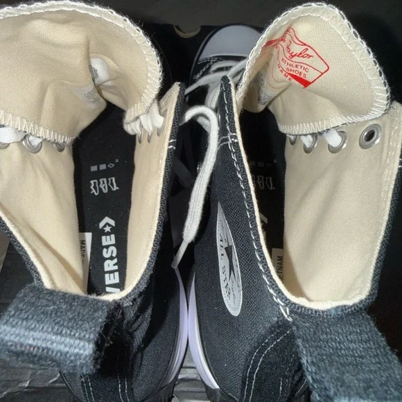 Converse Run Star Hike Platform/Black & White Platform High-Top Sneakers - Picture 5 of 6